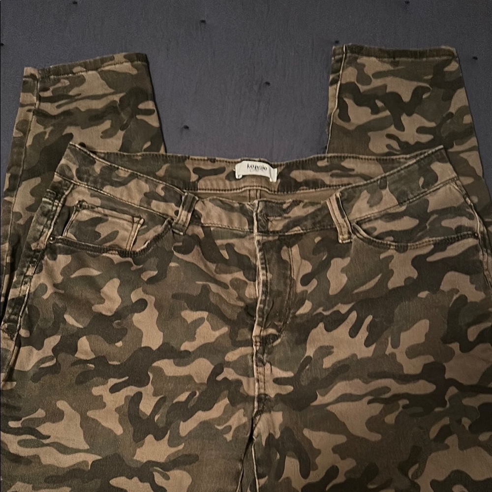 Express Camouflage Skinny Jeans